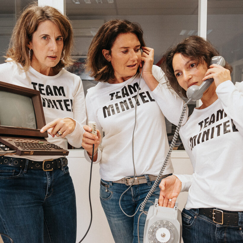 L'équipe de Links en t-shirt Team Minitel